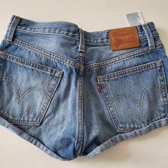 Levi's 501 Short Shorts - Picture 2 of 2